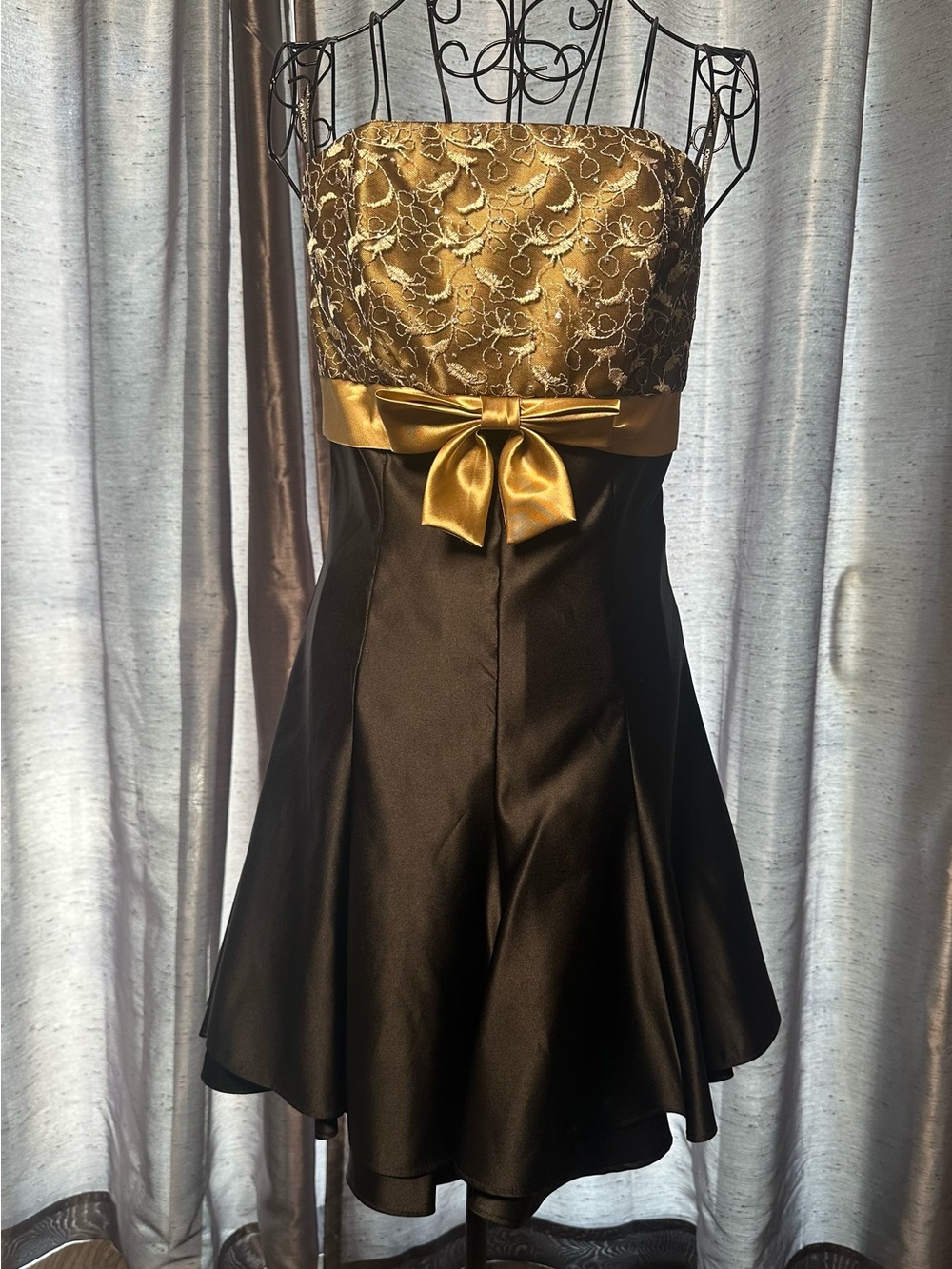 NWT Jessica McClintock Strapless Black and Gold Cocktail Dress with Satin Bow
